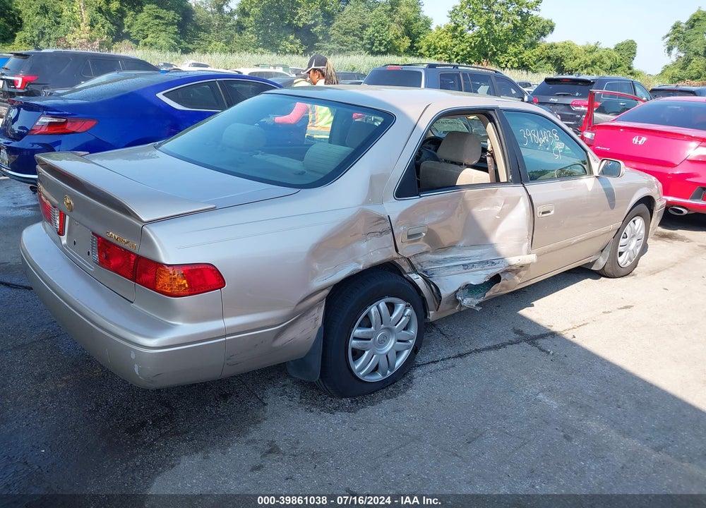 2000 TOYOTA CAMRY LE VIN: 4T1BG22K3YU978328