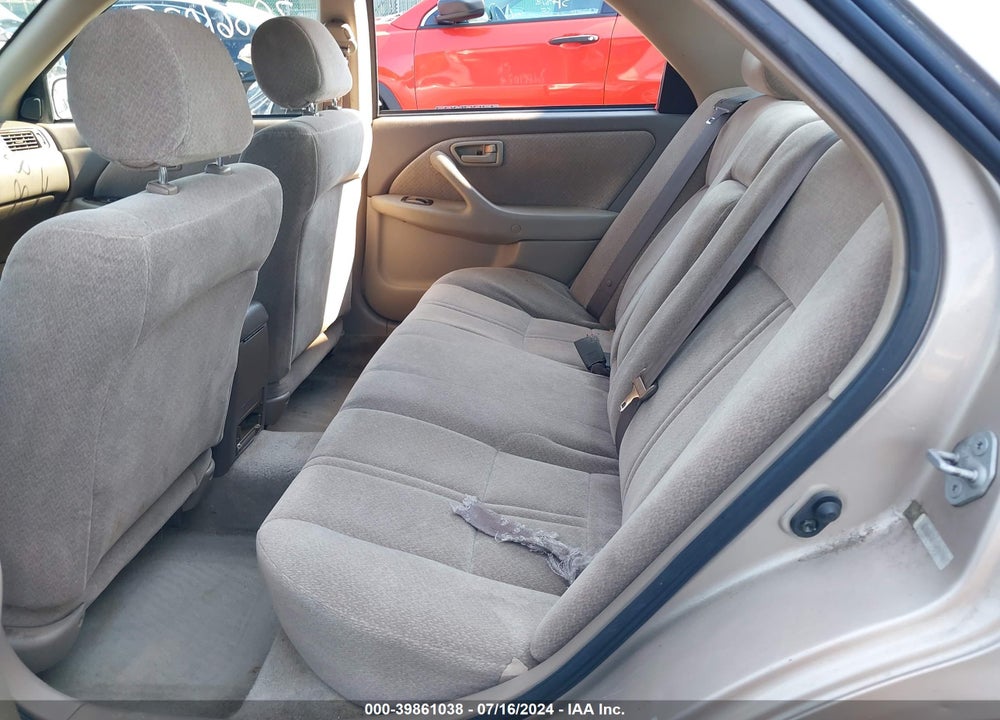 2000 TOYOTA CAMRY LE VIN: 4T1BG22K3YU978328