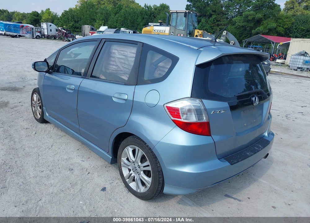 2011 HONDA FIT SPORT VIN: JHMGE8G50BC005764