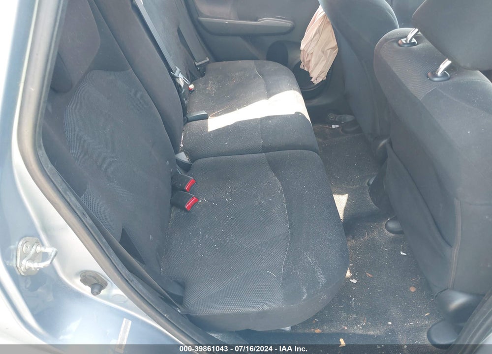 2011 HONDA FIT SPORT VIN: JHMGE8G50BC005764