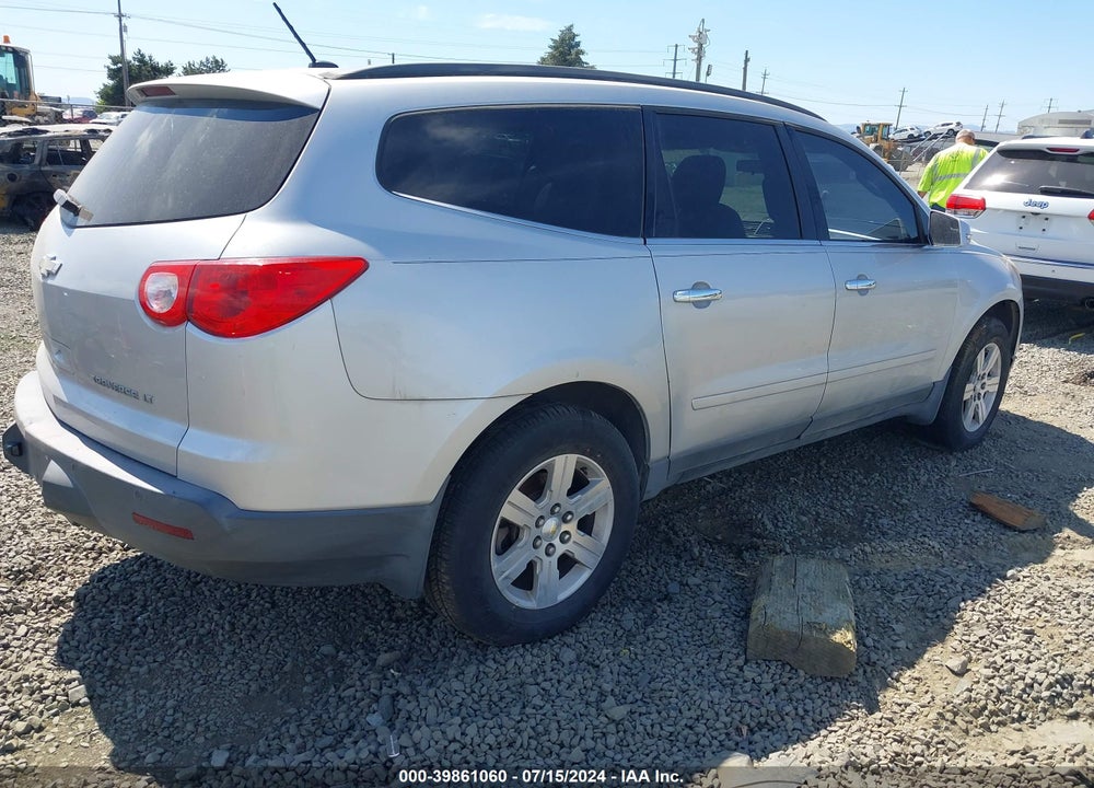 2011 CHEVROLET TRAVERSE 1LT VIN: 1GNKVGED4BJ123352