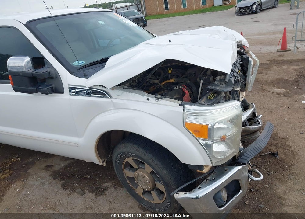 2011 FORD F-250 LARIAT VIN: 1FT7W2A60BEC29358