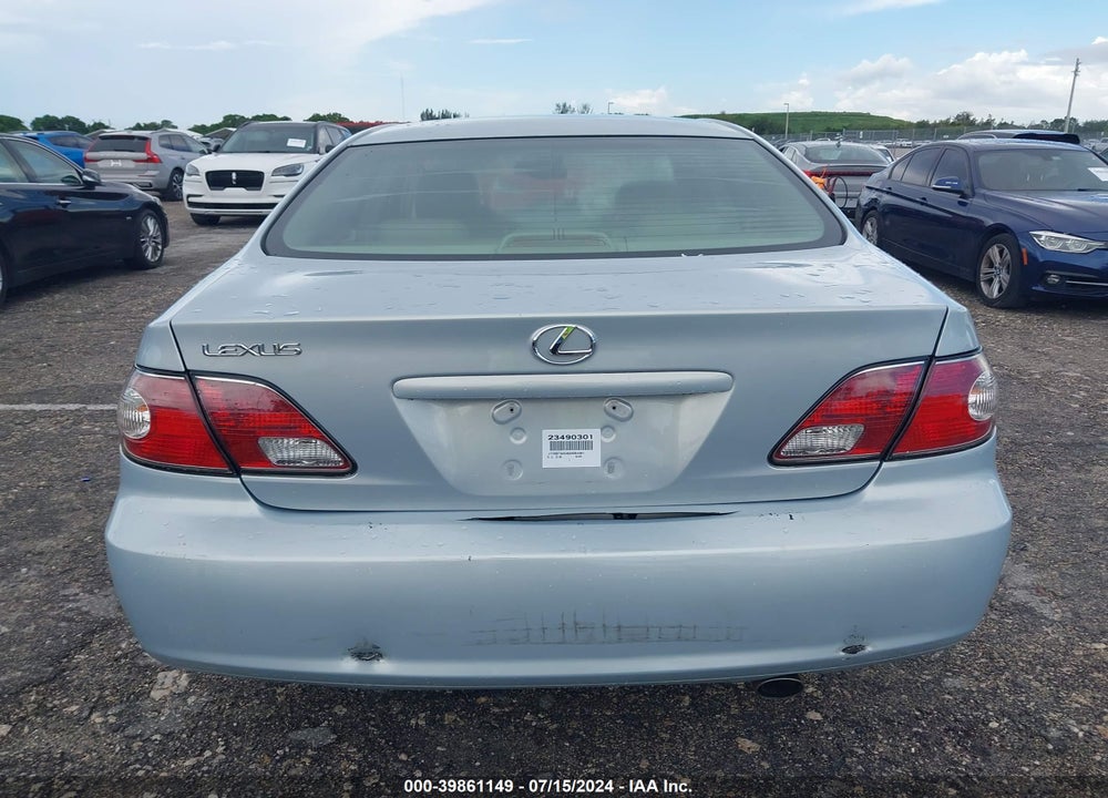 2002 LEXUS ES 300 VIN: JTHBF30G820084091