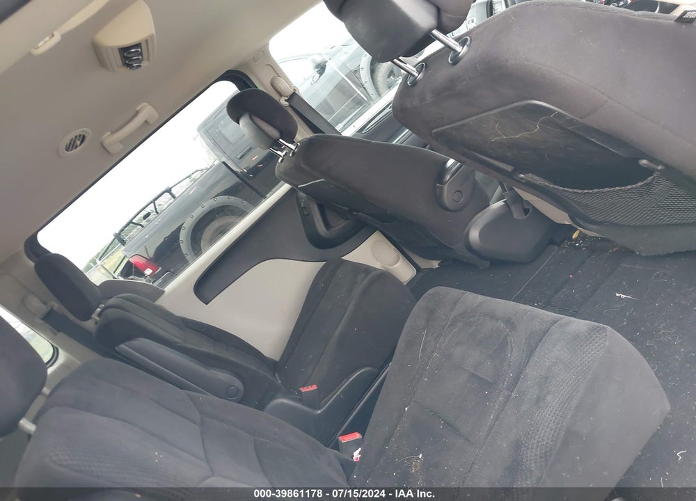 2012 DODGE GRAND CARAVAN SXT VIN: 2C4RDGCG3CR211605