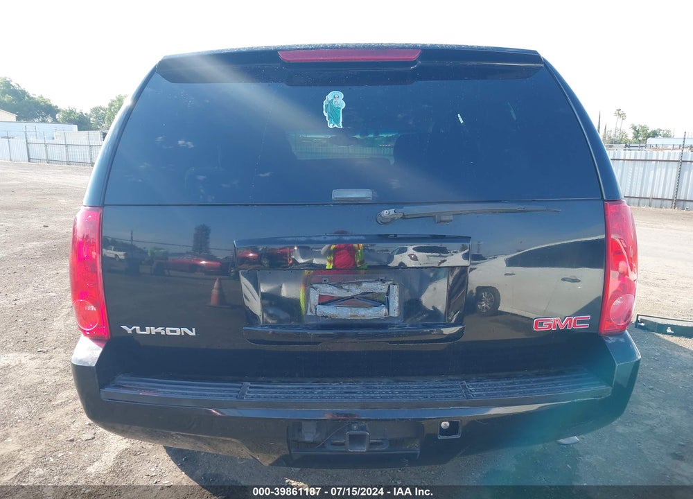 2008 GMC YUKON SLE VIN: 1GKFC13C58R131093
