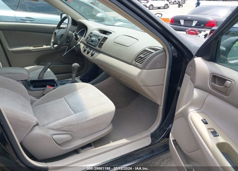 2003 TOYOTA CAMRY LE VIN: 4T1BE32K83U235233