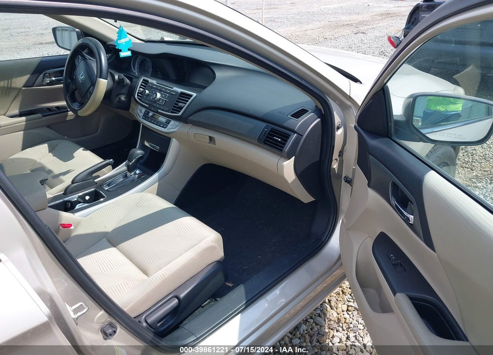 2015 HONDA ACCORD LX VIN: 1HGCR2F33FA235125