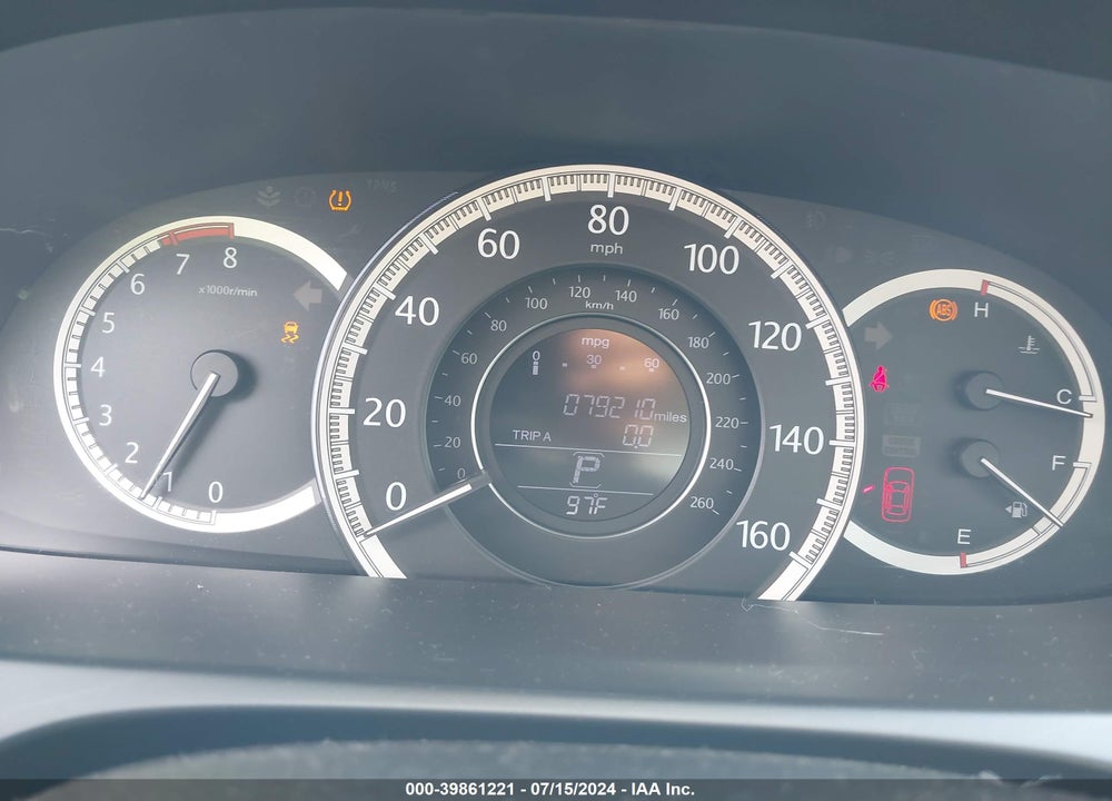 2015 HONDA ACCORD LX VIN: 1HGCR2F33FA235125