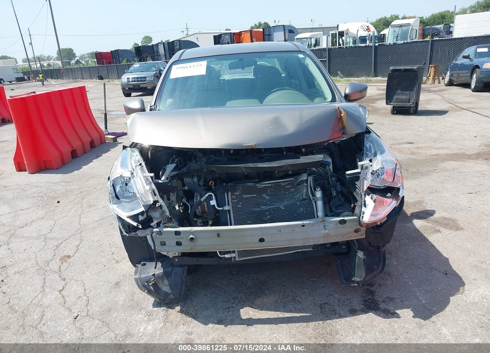2015 NISSAN VERSA 1.6 SL VIN: 3N1CN7AP9FL927810