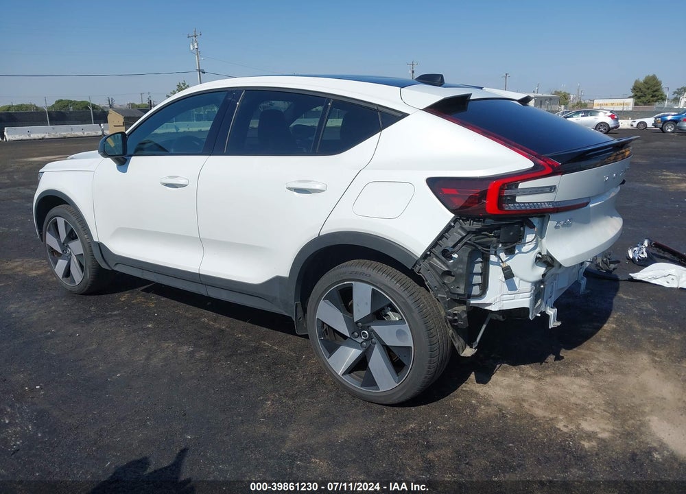2023 VOLVO C40 RECHARGE PURE ELECTRIC TWIN ULTIMATE VIN: YV4ED3GM8P2032128