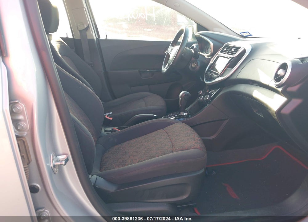 2020 CHEVROLET SONIC VIN: 1G1JD6SB2L4101024