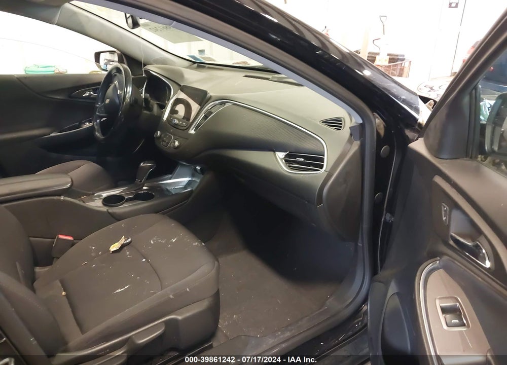 2018 CHEVROLET MALIBU LT VIN: 1G1ZD5ST9JF239392