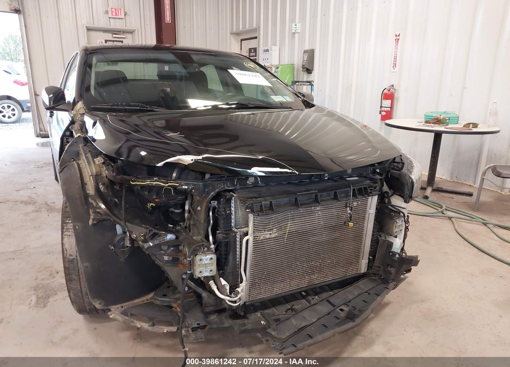 2018 CHEVROLET MALIBU LT VIN: 1G1ZD5ST9JF239392