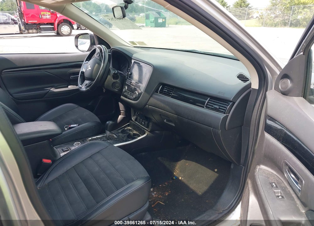 2019 MITSUBISHI OUTLANDER SE VIN: JA4AZ3A31KZ005270