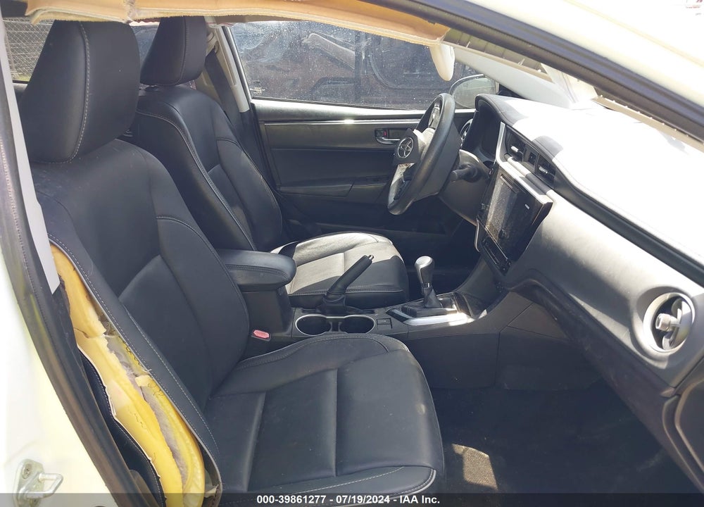 2017 TOYOTA COROLLA XLE VIN: 5YFBURHE2HP640326
