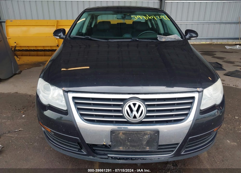 2008 VOLKSWAGEN PASSAT KOMFORT VIN: WVWAK73C18E054743