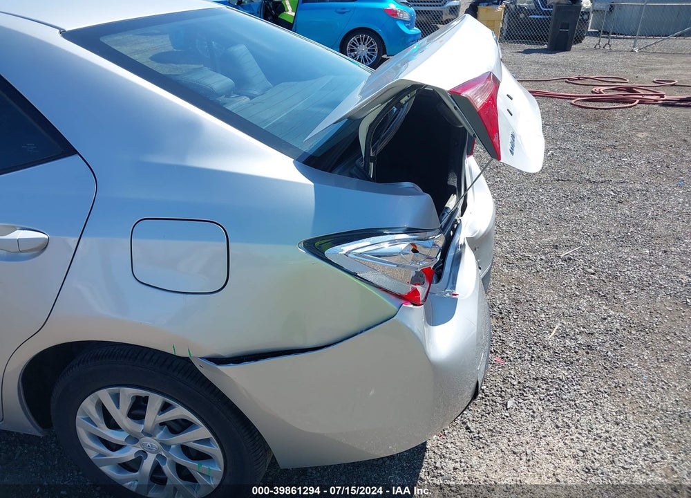2019 TOYOTA COROLLA LE VIN: 2T1BURHE6KC235612