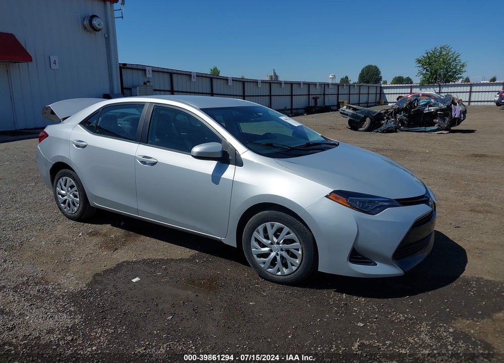 2019 TOYOTA COROLLA LE VIN: 2T1BURHE6KC235612