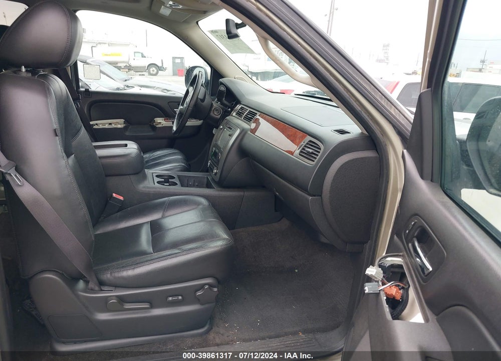 2013 GMC YUKON XL 1500 SLT VIN: 1GKS1KE02DR147288
