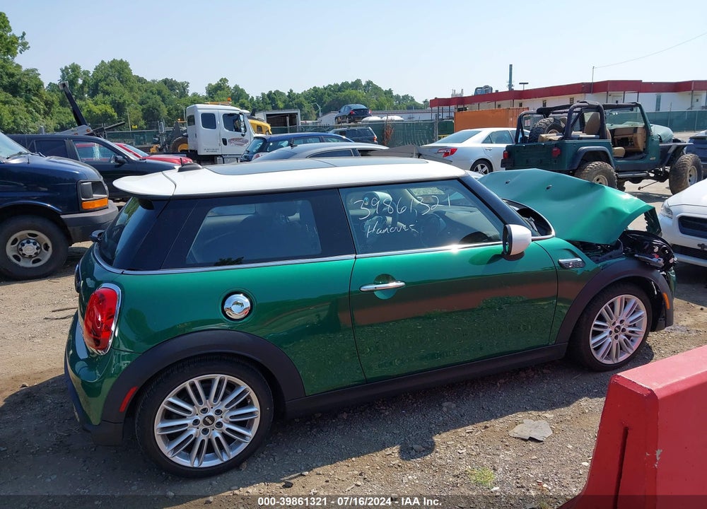 2022 MINI HARDTOP COOPER S VIN: WMW53DH0XN2P76928