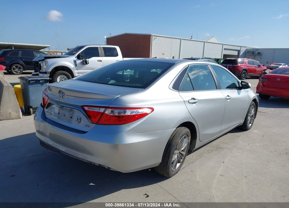 2015 TOYOTA CAMRY SE VIN: 4T1BF1FK8FU072065