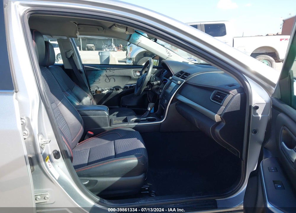 2015 TOYOTA CAMRY SE VIN: 4T1BF1FK8FU072065