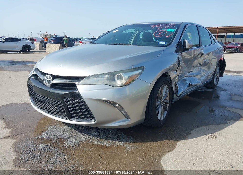2015 TOYOTA CAMRY SE VIN: 4T1BF1FK8FU072065