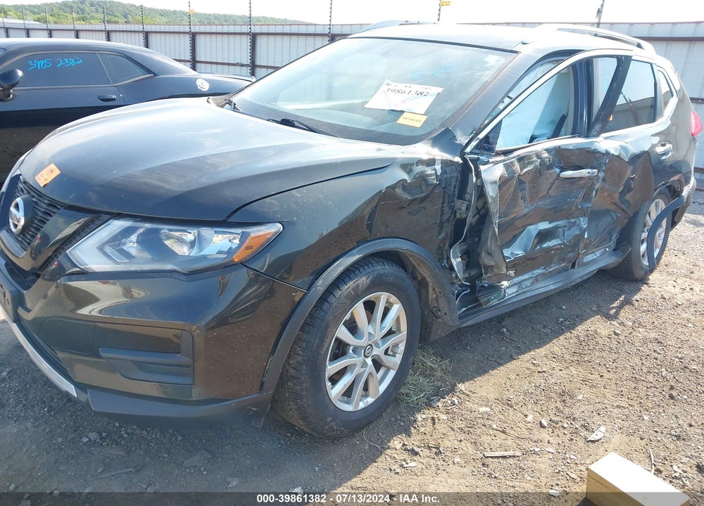 2017 NISSAN ROGUE SV VIN: KNMAT2MV8HP533133
