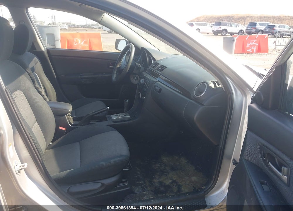 2008 MAZDA 3 I VIN: JM1BK32G381822313