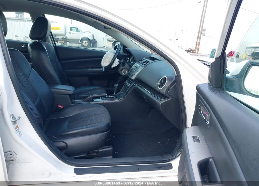 2009 MAZDA 6 I TOURING VIN: 1YVHP82A895M39993