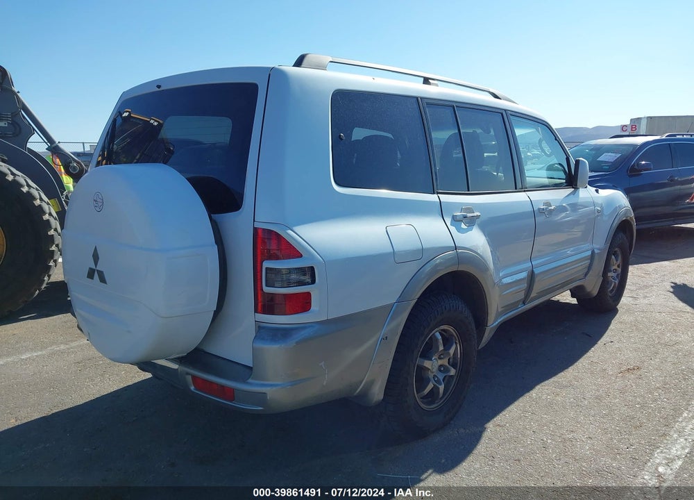 2002 MITSUBISHI MONTERO LIMITED VIN: JA4MW51R42J020379