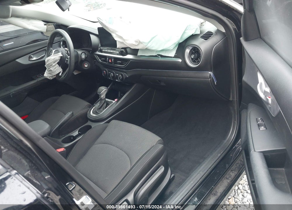 2023 KIA FORTE LXS VIN: 3KPF24AD7PE527791