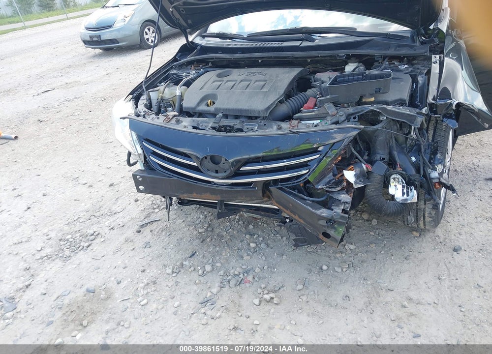 2013 TOYOTA COROLLA LE VIN: 2T1BU4EE0DC972184