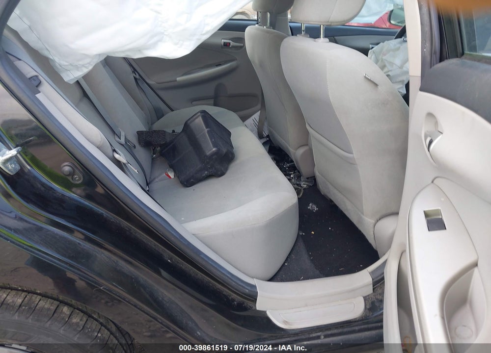 2013 TOYOTA COROLLA LE VIN: 2T1BU4EE0DC972184