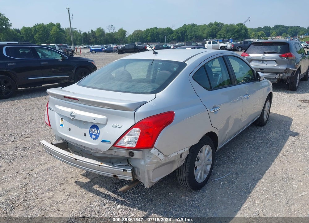 2015 NISSAN VERSA 1.6 SV VIN: 3N1CN7AP2FL879115