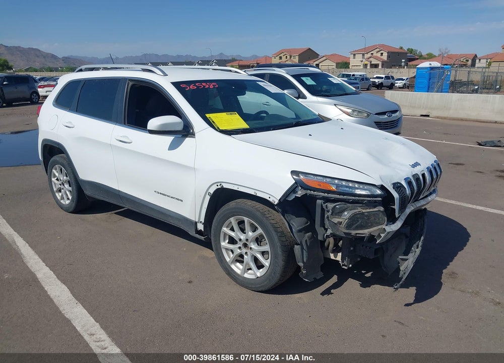 2018 JEEP CHEROKEE LATITUDE FWD VIN: 1C4PJLCBXJD565585