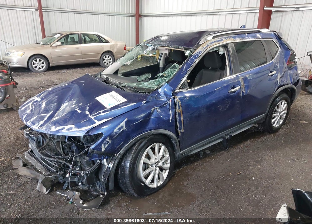 2018 NISSAN ROGUE SV VIN: KNMAT2MT5JP526483