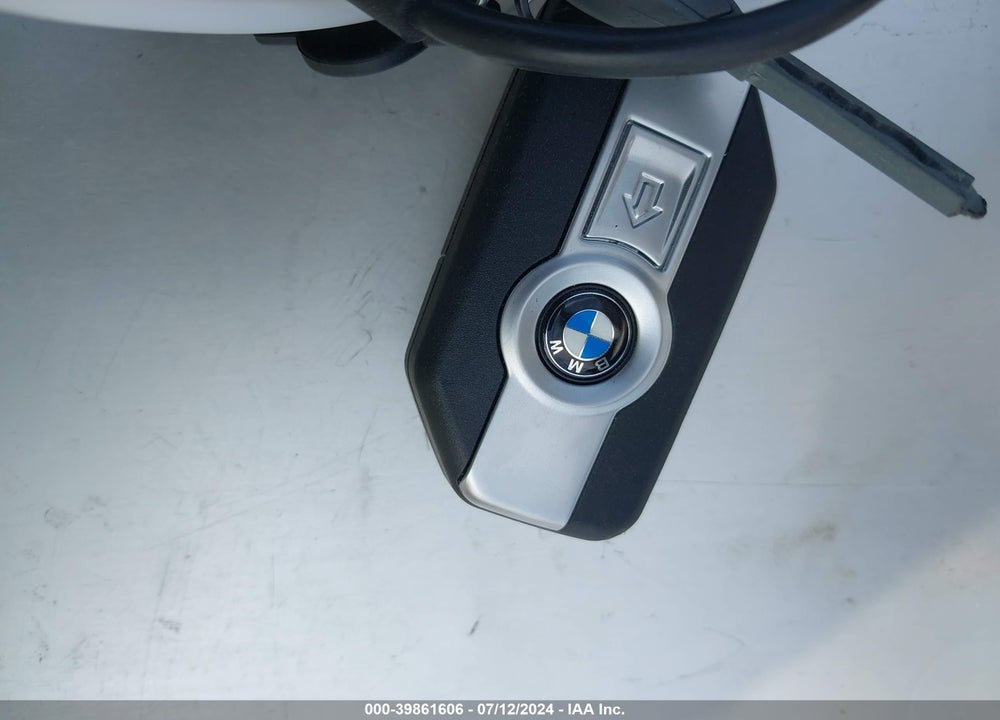 2023 BMW F 900 XR VIN: WB10K2301P6H71866