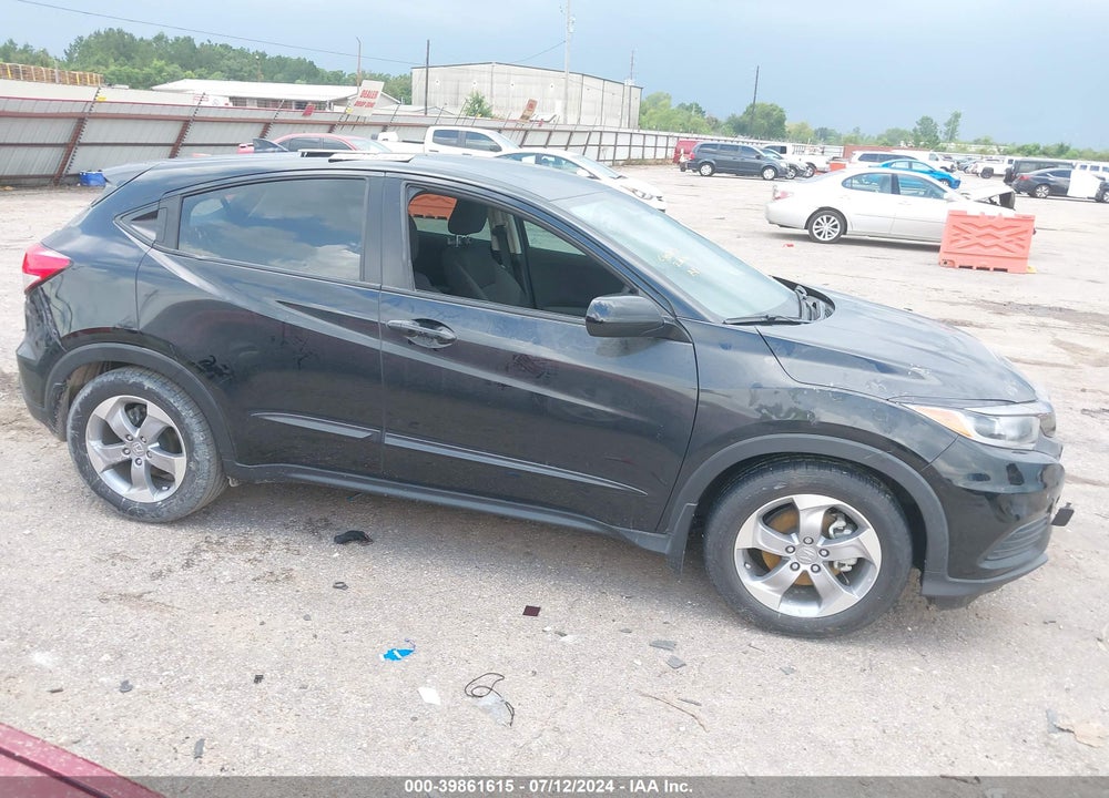 2022 HONDA HR-V 2WD LX VIN: 3CZRU5H39NM741950