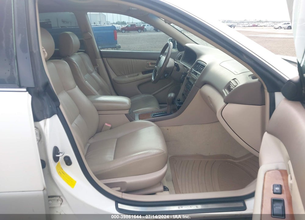 2000 LEXUS ES 300 VIN: JT8BF28GXY5085074