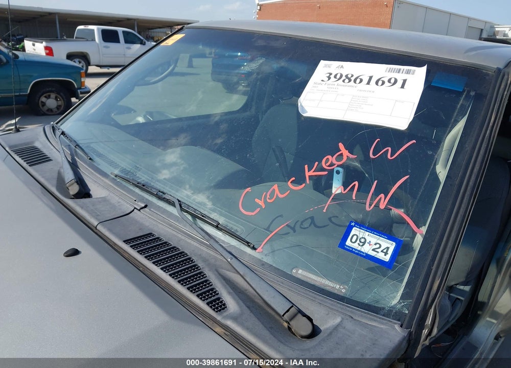 2003 NISSAN FRONTIER XE VIN: 1N6DD26T83C410984