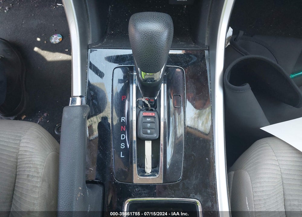 2016 HONDA ACCORD VIN: 1HGCR2F35GA094382