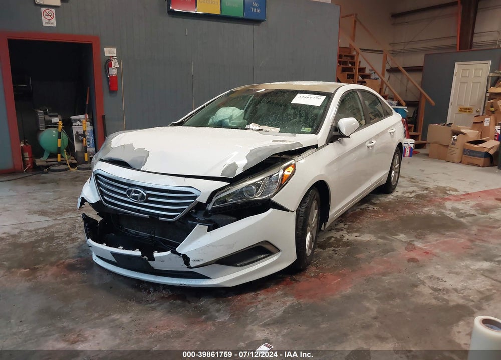 2016 HYUNDAI SONATA VIN: 5NPE24AF9GH419228
