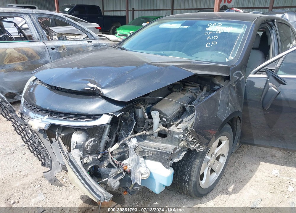 2015 CHEVROLET MALIBU LS VIN: 1G11B5SL4FF243179