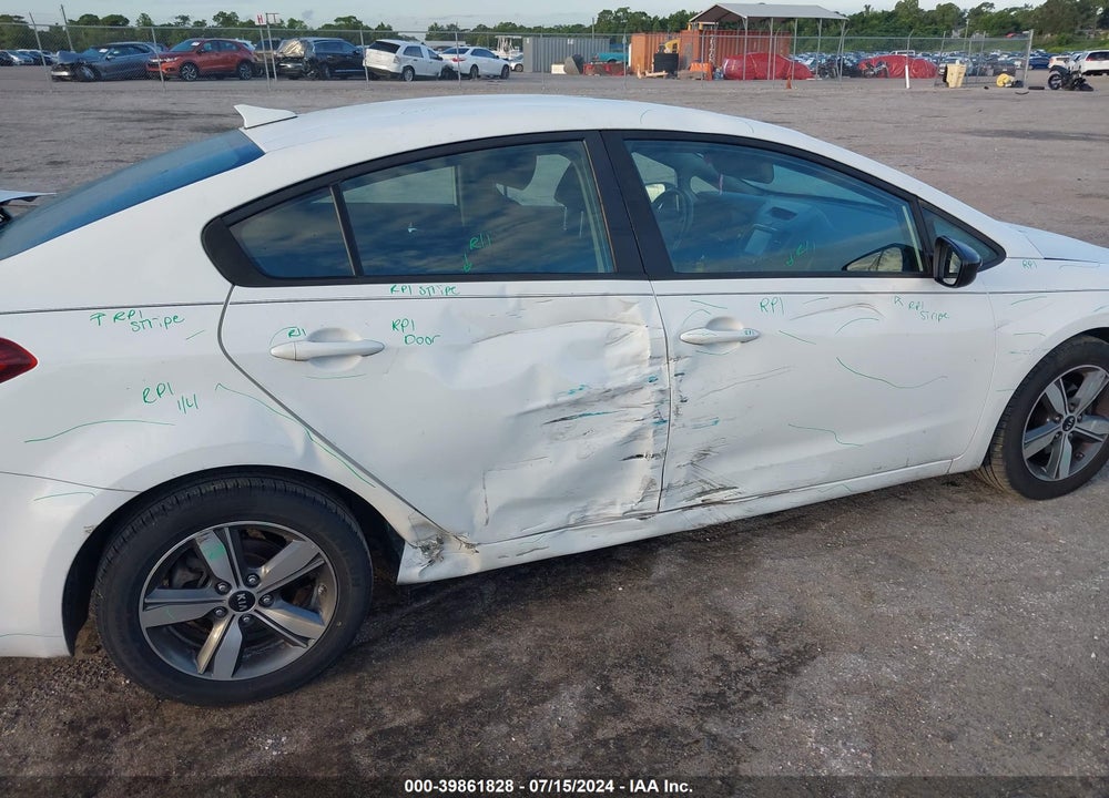 2018 KIA FORTE S VIN: 3KPFL4A7XJE188068