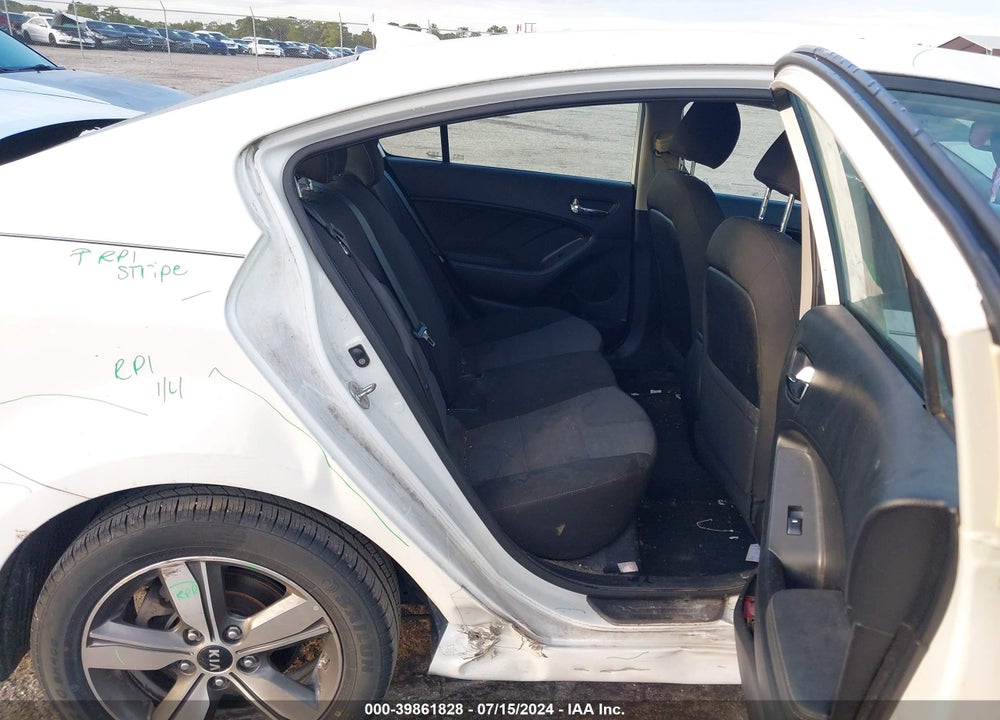2018 KIA FORTE S VIN: 3KPFL4A7XJE188068