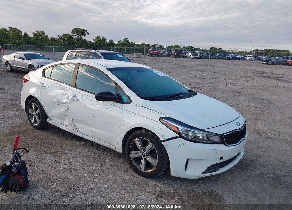 2018 KIA FORTE S VIN: 3KPFL4A7XJE188068