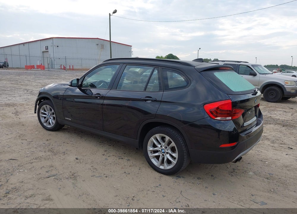 2015 BMW X1 XDRIVE28I VIN: WBAVL1C53FVY33696