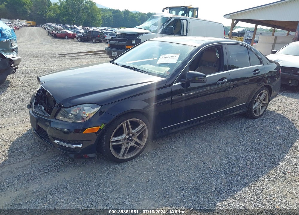 2012 MERCEDES-BENZ C 300 LUXURY 4MATIC/SPORT 4MATIC VIN: WDDGF8BB1CA643374