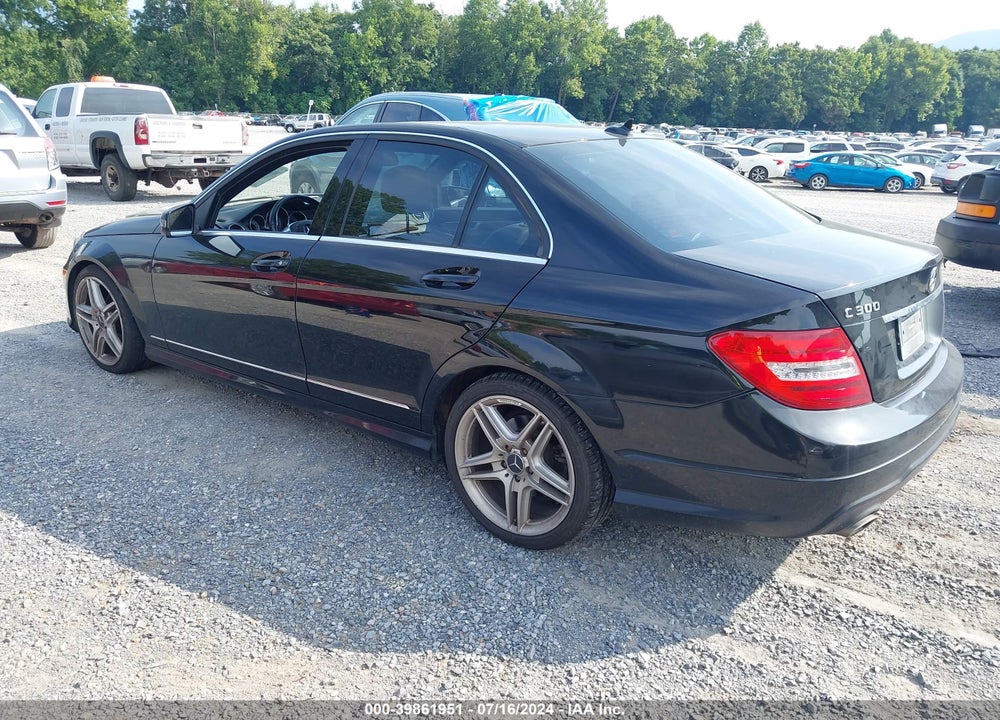 2012 MERCEDES-BENZ C 300 LUXURY 4MATIC/SPORT 4MATIC VIN: WDDGF8BB1CA643374